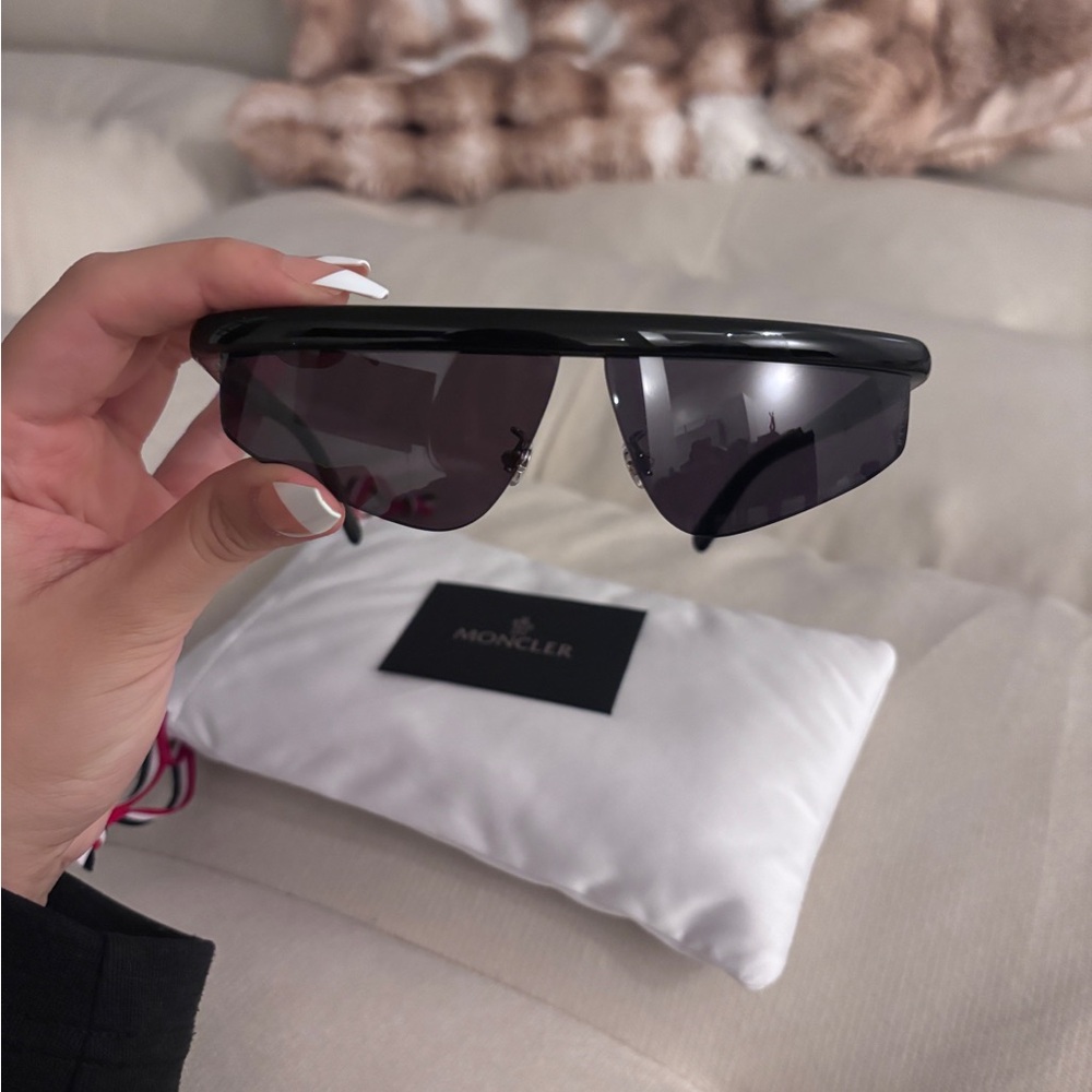 Moncler Matte Black Eyewear
